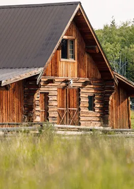 The historic log barn at Siwash Lake 