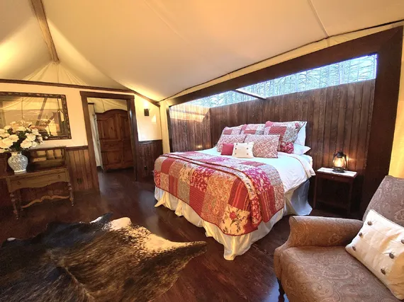 Signature Canvas Cabin at Star Camp